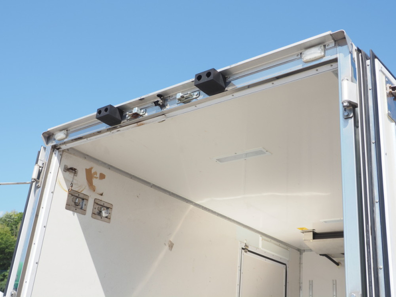 日野 冷凍バン デュトロ|中古トラックの販売・買取・査定のアイナビ