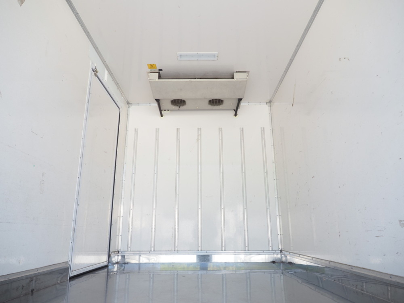 日野 冷凍バン デュトロ|中古トラックの販売・買取・査定のアイナビ