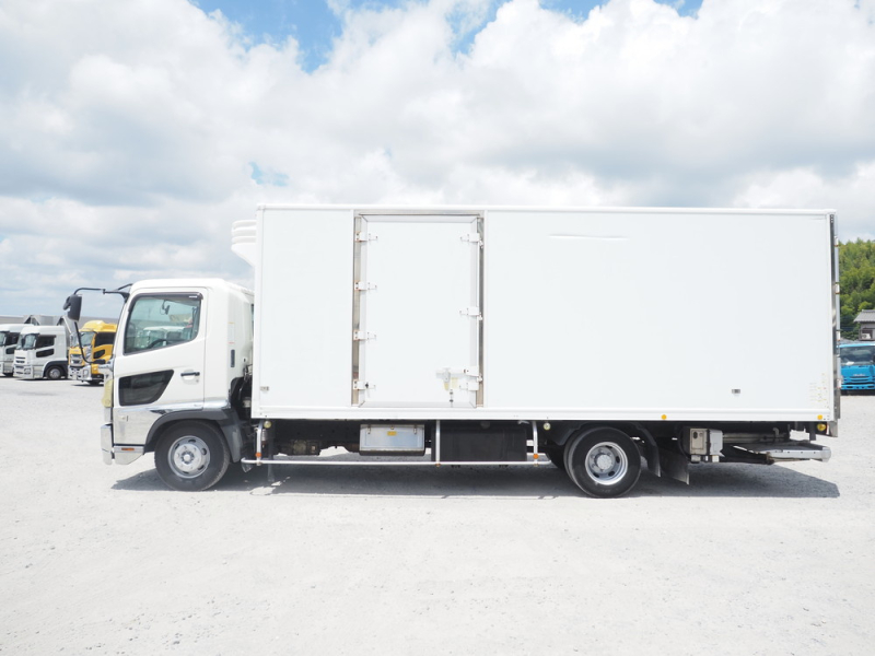 日野 冷凍バン レンジャープロ|中古トラックの販売・買取・査定のアイナビ