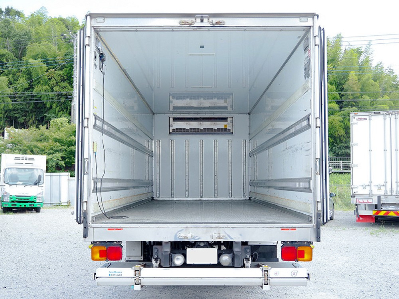 日野 冷凍バン レンジャープロ|中古トラックの販売・買取・査定のアイナビ