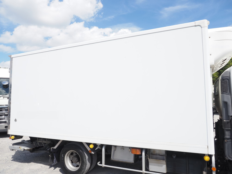 日野 冷凍バン デュトロ|中古トラックの販売・買取・査定のアイナビ