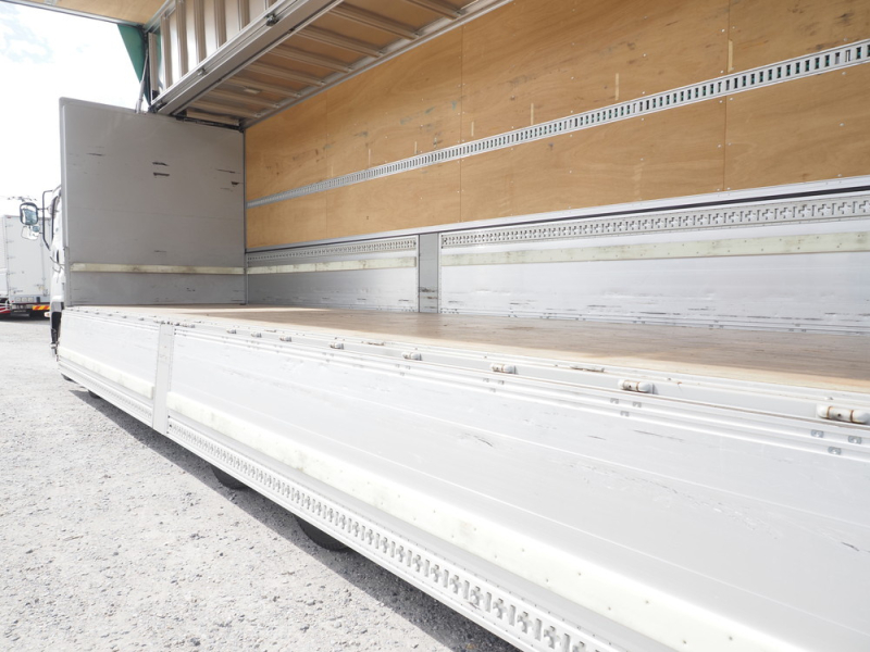 いすゞ ウイング車 ギガ|中古トラックの販売・買取・査定のアイナビ