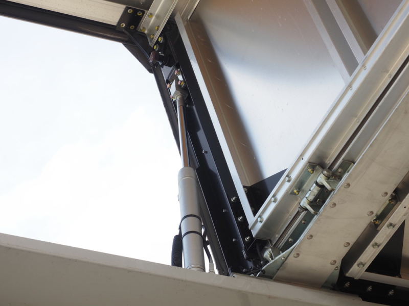 いすゞ ウイング車 ギガ|中古トラックの販売・買取・査定のアイナビ