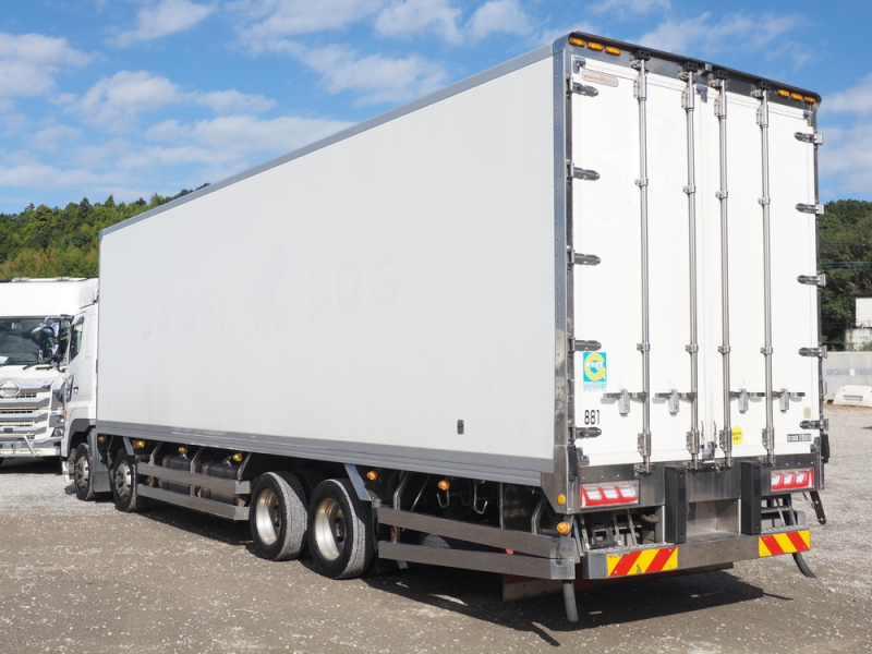 日野 冷凍バン プロフィア|中古トラックの販売・買取・査定のアイナビ