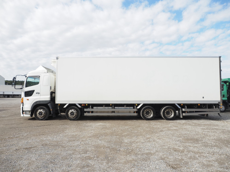 日野 冷凍バン プロフィア|中古トラックの販売・買取・査定のアイナビ