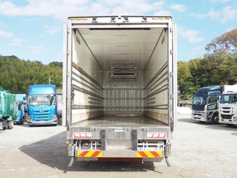 日野 冷凍バン プロフィア|中古トラックの販売・買取・査定のアイナビ