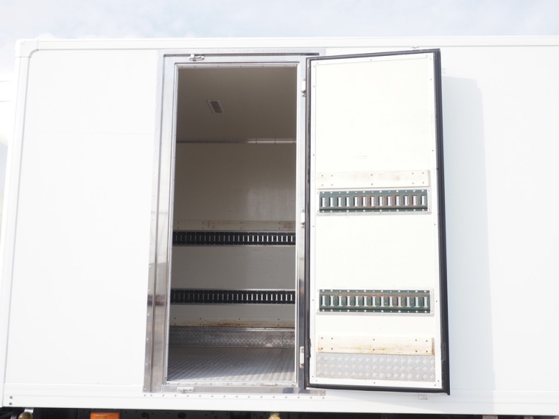 日野 冷凍バン レンジャープロ|中古トラックの販売・買取・査定のアイナビ