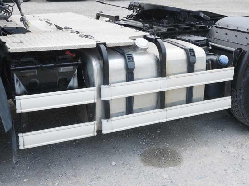 日野 トラクタ プロフィア|中古トラックの販売・買取・査定のアイナビ