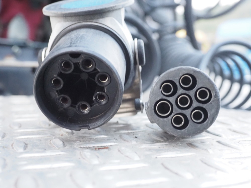 日野 トラクタ プロフィア|中古トラックの販売・買取・査定のアイナビ