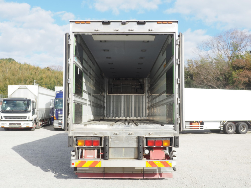 いすゞ 冷凍バン ギガ|中古トラックの販売・買取・査定のアイナビ