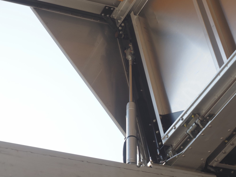 いすゞ ウイング車 ギガ|中古トラックの販売・買取・査定のアイナビ