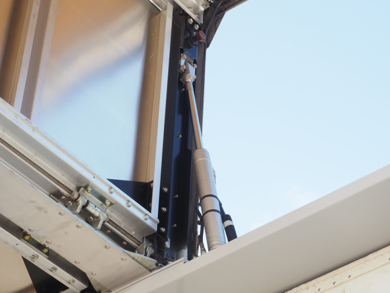 いすゞ ウイング車 ギガ|中古トラックの販売・買取・査定のアイナビ