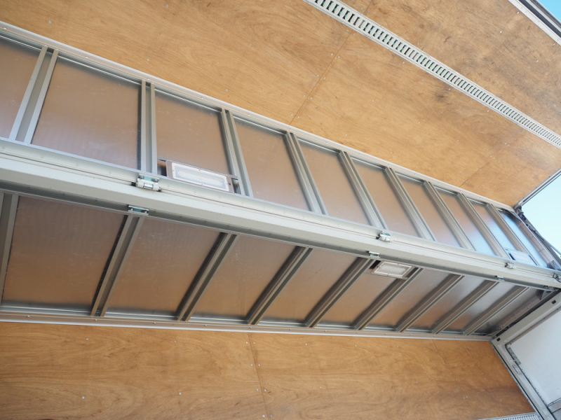 いすゞ ウイング車 フォワード|中古トラックの販売・買取・査定のアイナビ