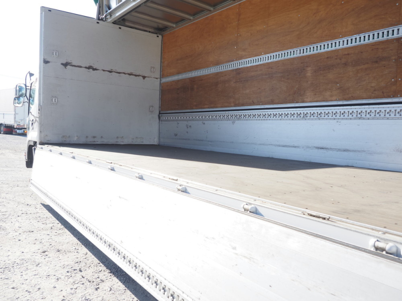 いすゞ ウイング車 フォワード|中古トラックの販売・買取・査定のアイナビ