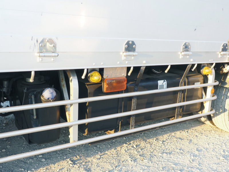 いすゞ 平ボディ フォワード|中古トラックの販売・買取・査定のアイナビ