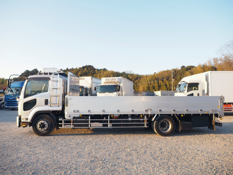 いすゞ 平ボディ フォワード|中古トラックの販売・買取・査定のアイナビ