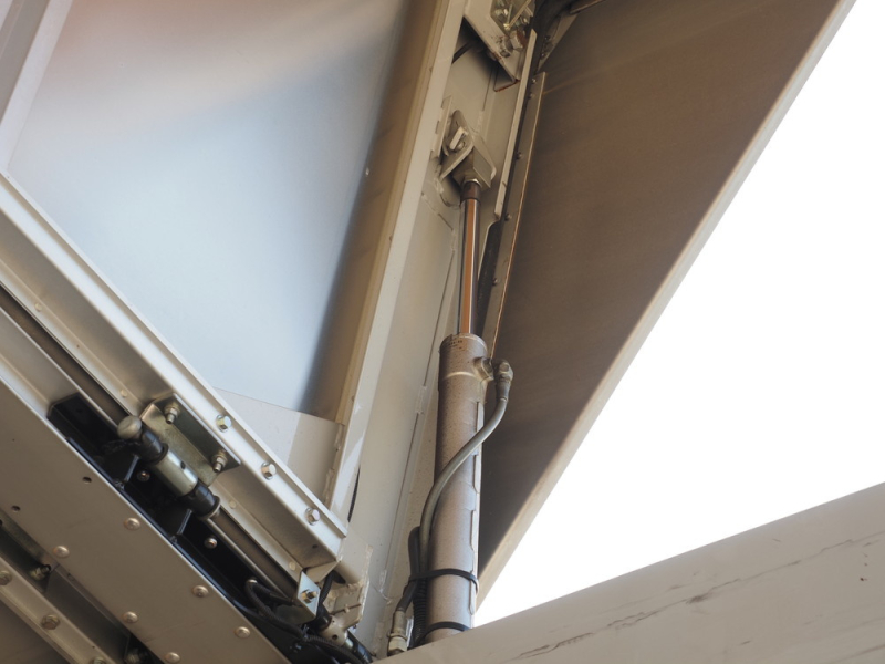 いすゞ ウイング車 フォワード|中古トラックの販売・買取・査定のアイナビ