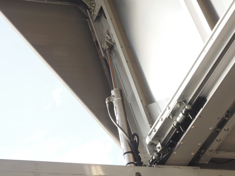 いすゞ ウイング車 フォワード|中古トラックの販売・買取・査定のアイナビ