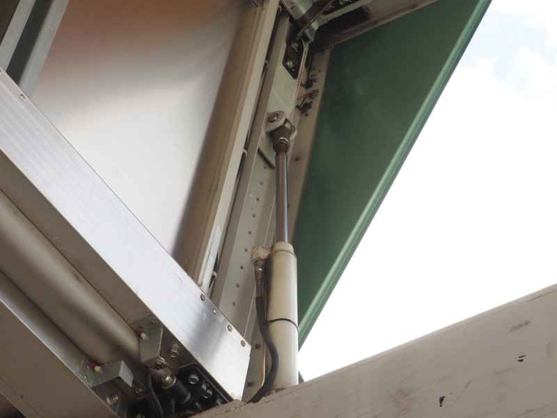 日野 ウイング車 プロフィア|中古トラックの販売・買取・査定のアイナビ