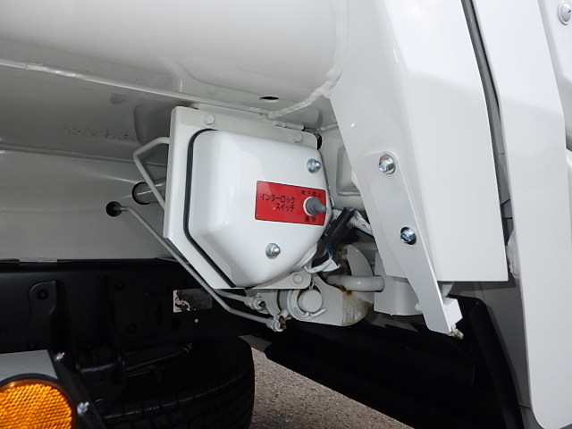 日野 令和7年式 10.㎥ プレス式塵芥車 車検付き|中古トラックの販売・買取・査定のアイナビ