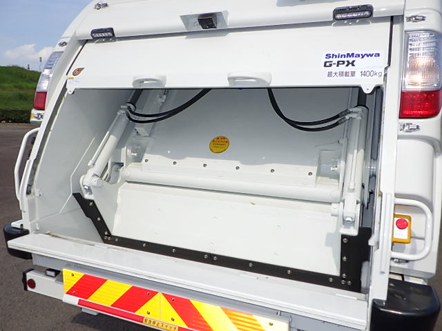 日野 令和7年式 10.㎥ プレス式塵芥車 車検付き|中古トラックの販売・買取・査定のアイナビ