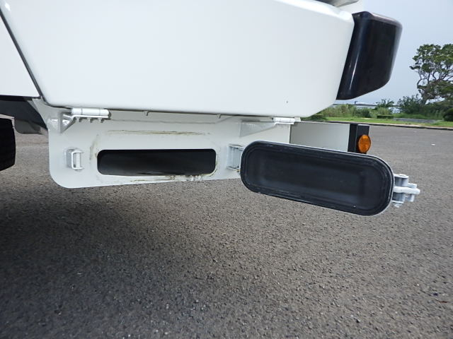 日野 令和7年式 10.㎥ プレス式塵芥車 車検付き|中古トラックの販売・買取・査定のアイナビ