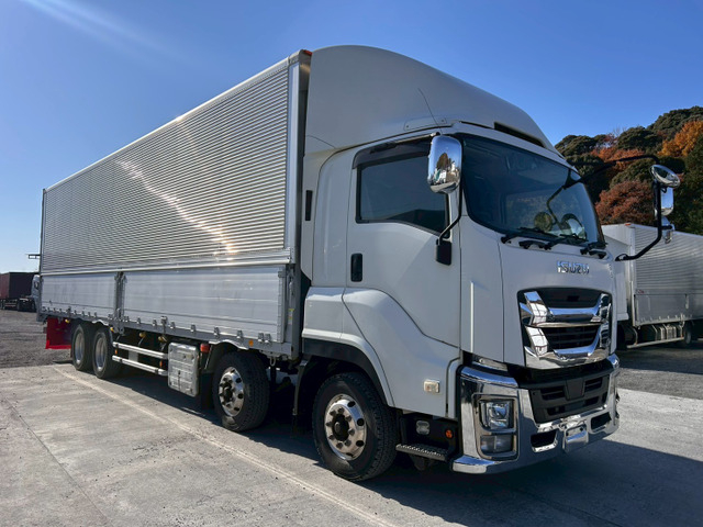 【新入荷!!車検付!!即納可能車!!】いすゞ/ギガ|中古トラックの販売・買取・査定のアイナビ