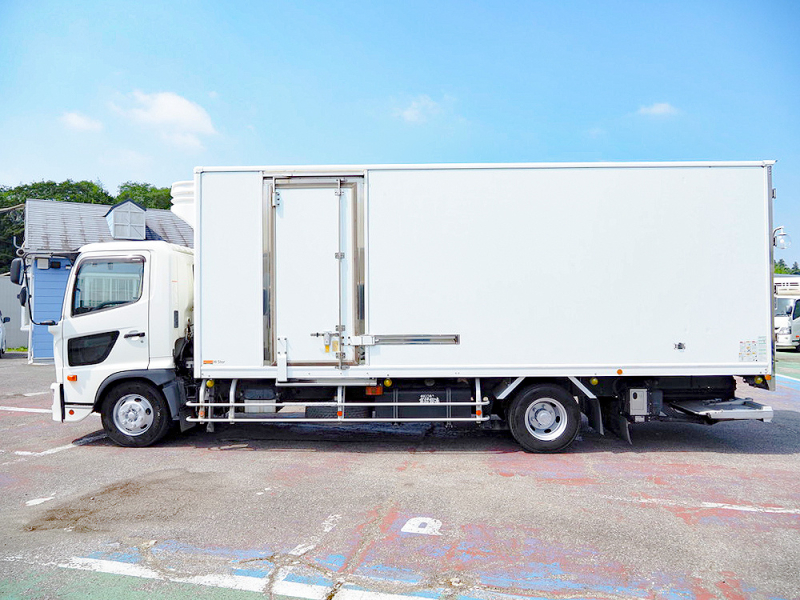 日野 冷凍バン レンジャー|中古トラックの販売・買取・査定のアイナビ