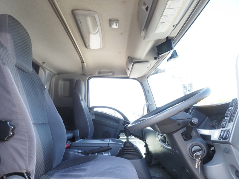 いすゞ 冷凍バン フォワード|中古トラックの販売・買取・査定のアイナビ