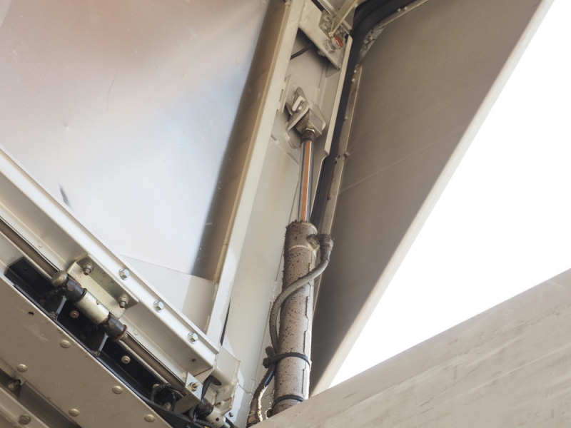 いすゞ ウイング車 フォワード|中古トラックの販売・買取・査定のアイナビ