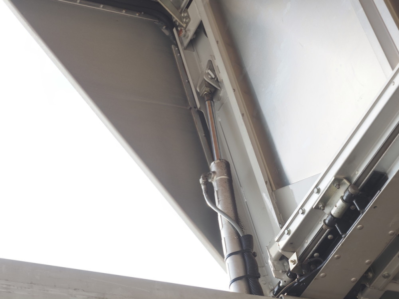 いすゞ ウイング車 フォワード|中古トラックの販売・買取・査定のアイナビ