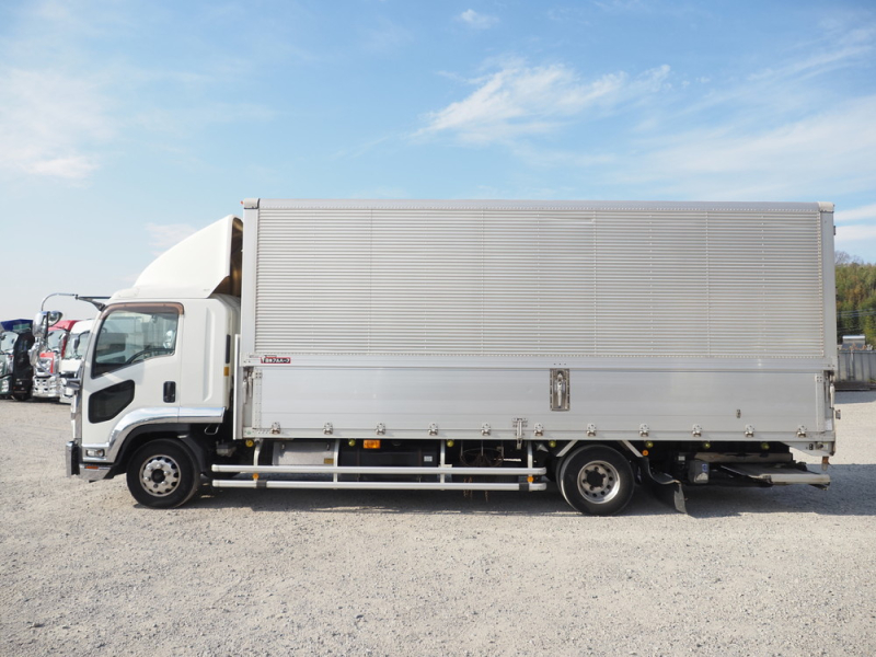 いすゞ ウイング車 フォワード|中古トラックの販売・買取・査定のアイナビ