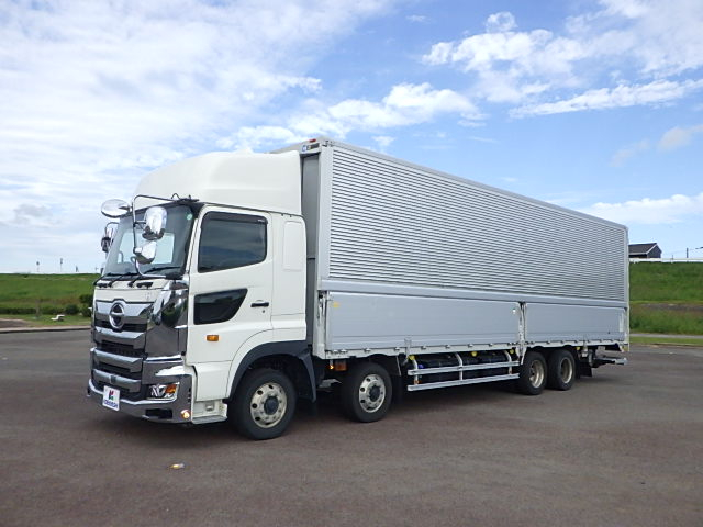 日野 令和4年式 4軸低床アルミウィング 格納ゲート付|中古トラックの販売・買取・査定のアイナビ