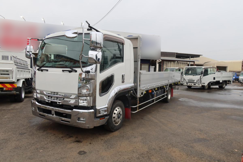 標準幅 ベッド付き62ボディー アルミブロック平 AT車|中古トラックの販売・買取・査定のアイナビ