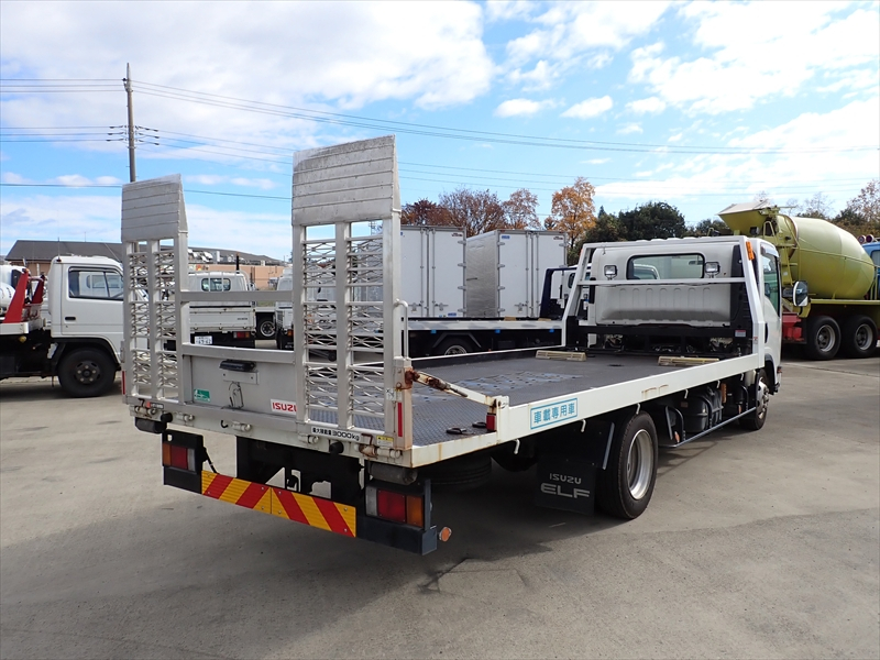 【352176】いすゞ エルフ セーフティローダー|中古トラックの販売・買取・査定のアイナビ