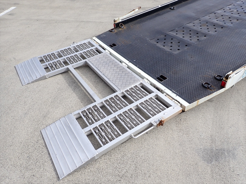 【352176】いすゞ エルフ セーフティローダー|中古トラックの販売・買取・査定のアイナビ