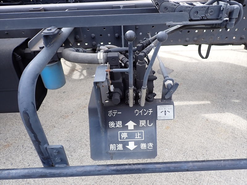 【352176】いすゞ エルフ セーフティローダー|中古トラックの販売・買取・査定のアイナビ