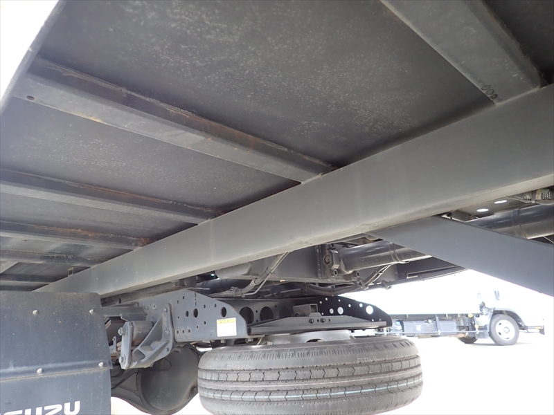 【352176】いすゞ エルフ セーフティローダー|中古トラックの販売・買取・査定のアイナビ