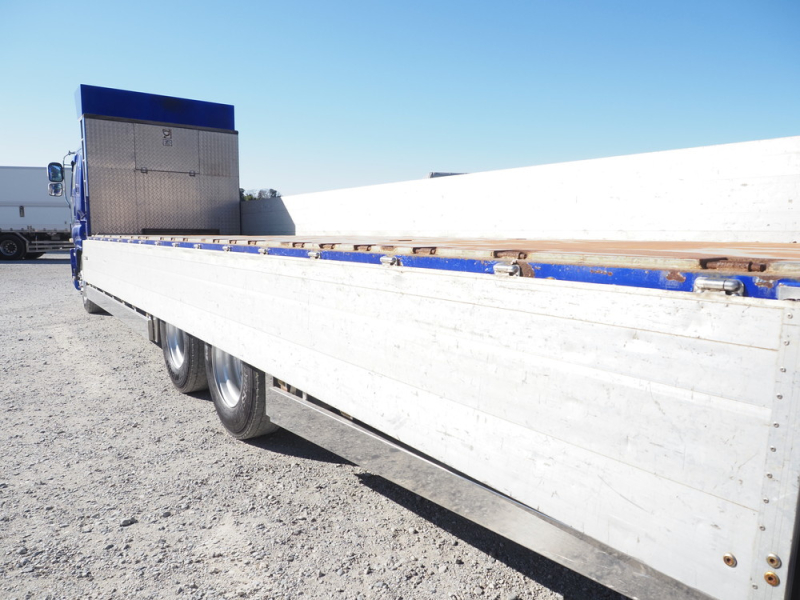 いすゞ 平ボディ ギガ|中古トラックの販売・買取・査定のアイナビ