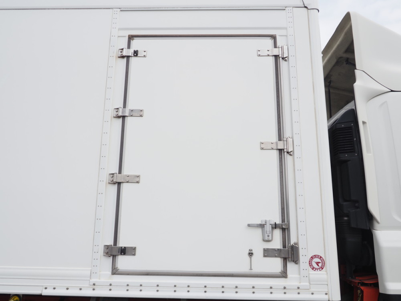 いすゞ 冷凍バン ギガ|中古トラックの販売・買取・査定のアイナビ