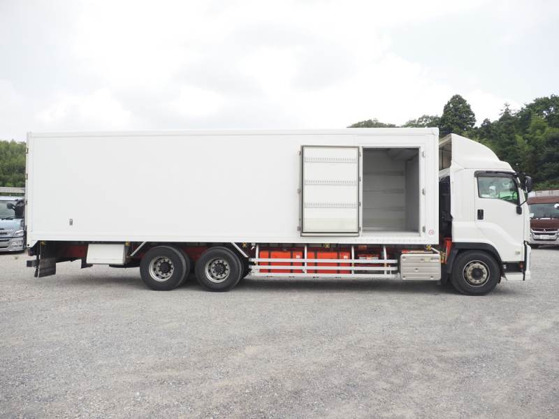 いすゞ 冷凍バン ギガ|中古トラックの販売・買取・査定のアイナビ