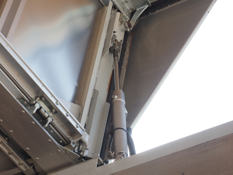 いすゞ ウイング車 ギガ|中古トラックの販売・買取・査定のアイナビ