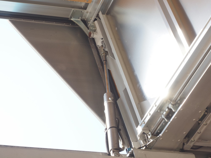 いすゞ ウイング車 ギガ|中古トラックの販売・買取・査定のアイナビ