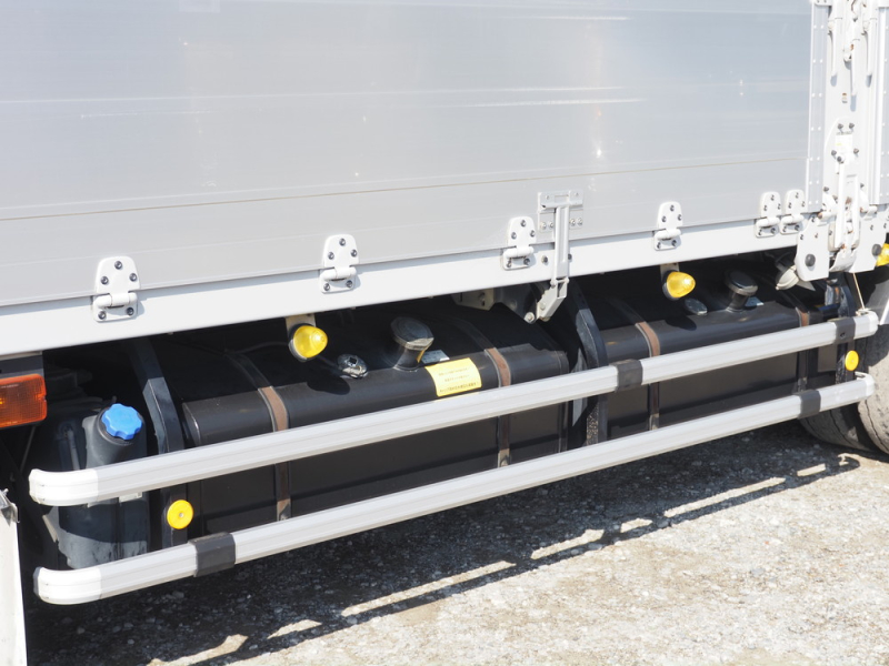 いすゞ ウイング車 ギガ|中古トラックの販売・買取・査定のアイナビ