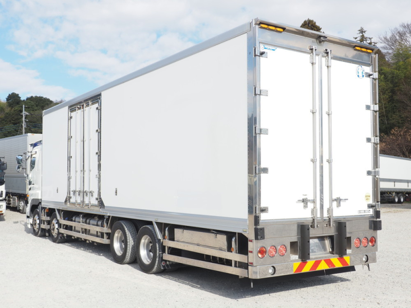 日野 冷凍バン プロフィア|中古トラックの販売・買取・査定のアイナビ