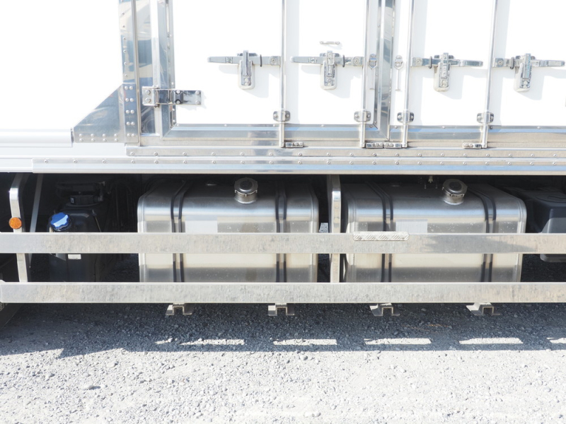 日野 冷凍バン プロフィア|中古トラックの販売・買取・査定のアイナビ