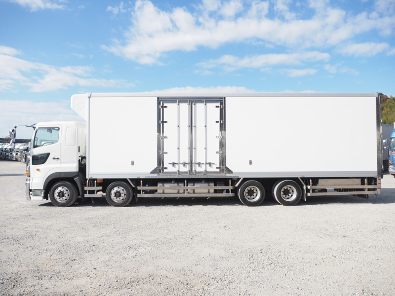 日野 冷凍バン プロフィア|中古トラックの販売・買取・査定のアイナビ