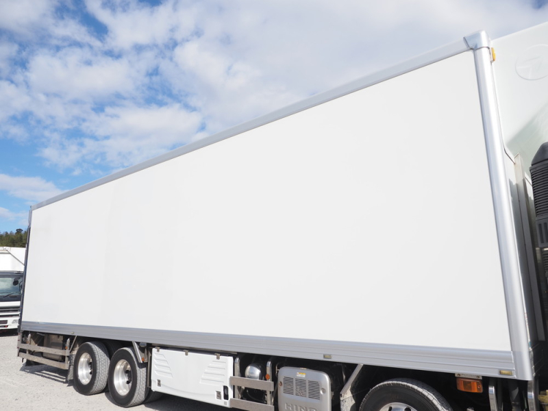 日野 冷凍バン プロフィア|中古トラックの販売・買取・査定のアイナビ