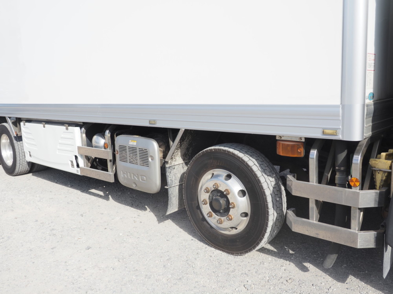 日野 冷凍バン プロフィア|中古トラックの販売・買取・査定のアイナビ