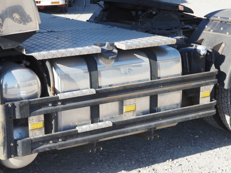 いすゞ トラクタ ギガ|中古トラックの販売・買取・査定のアイナビ